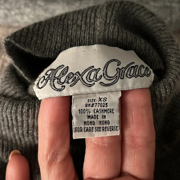 Alexa Grace 100% cashmere turtleneck sweater size XS - Picture 10 of 10